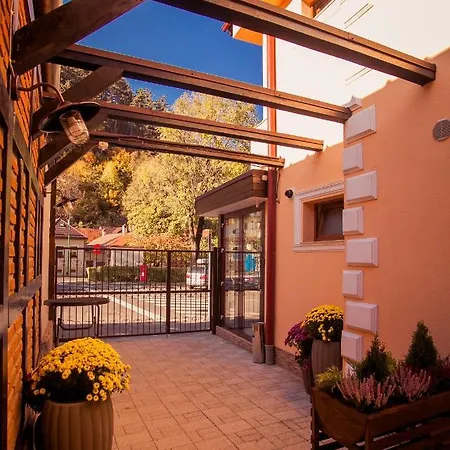 Pensjonat Boutique Arnica 4*