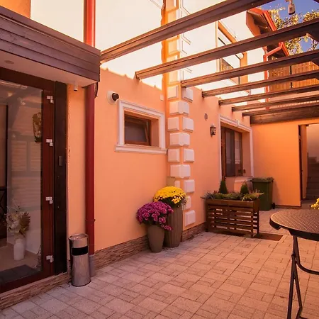 招待所 Boutique Arnica