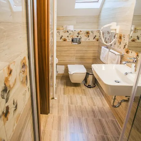 Boutique Arnica Braszów