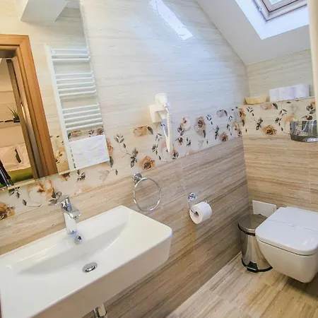 Pensjonat Boutique Arnica 4*