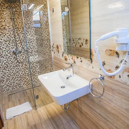 Boutique Arnica 4* Braszów