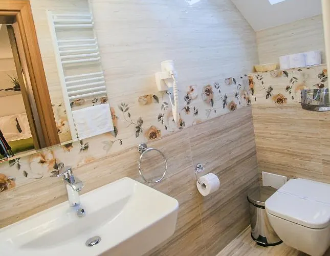 Guest house Boutique Arnica 4*